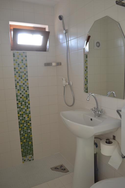 Hotel Nova Buzau Quarto foto